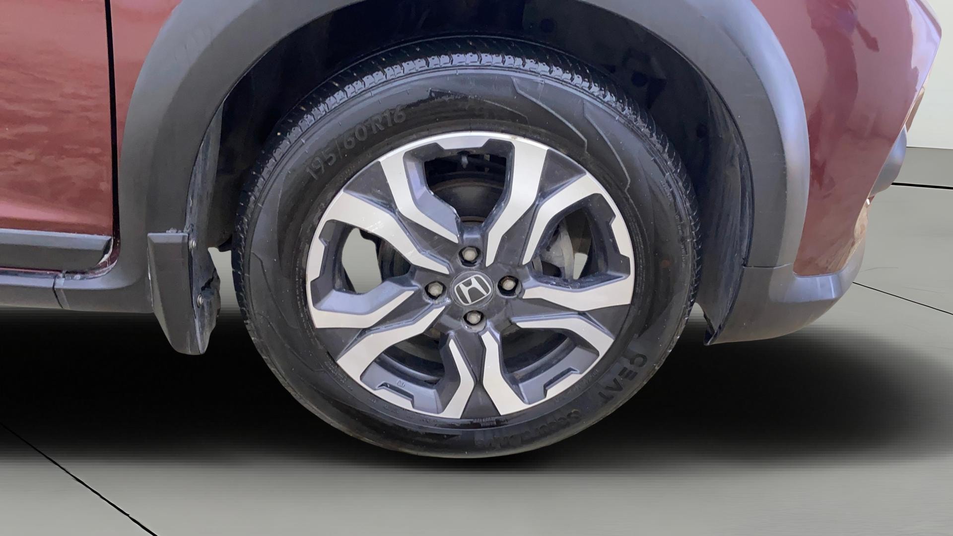 View 2017 Honda WR-V S MT Diesel Edge Edition Image 43 Used 2017 Honda WR-V S MT Diesel Edge Edition Image 43