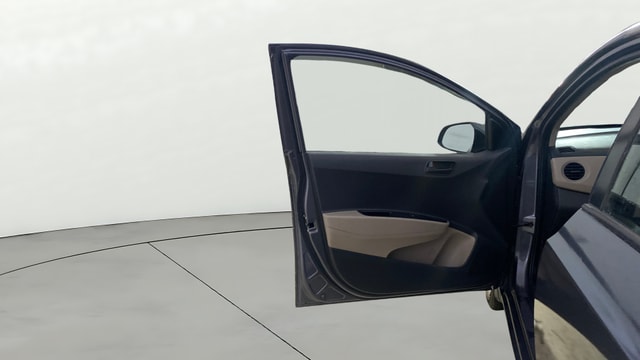 View Hyundai Xcent Image 30 Used Hyundai Xcent Image 30