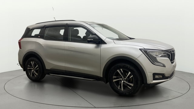 View Mahindra XUV700 Image 15 Used Mahindra XUV700 Image 15