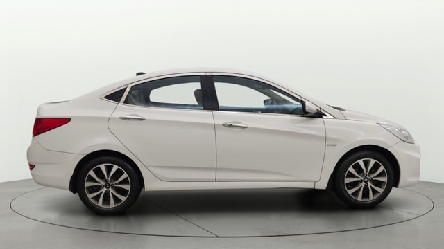 View Hyundai Fluidic Verna Image 26 Used Hyundai Fluidic Verna Image 26