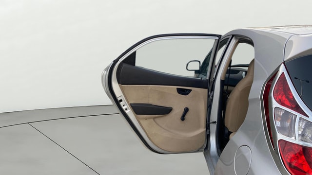 View Hyundai EON Image 22 Used Hyundai EON Image 22
