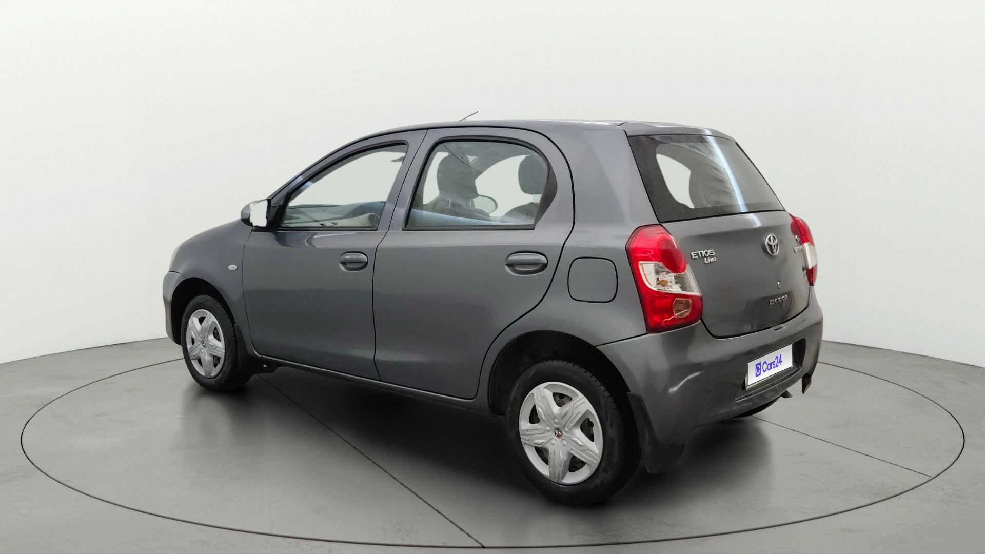 View 2015 Toyota Etios Liva G Image 2 Used 2015 Toyota Etios Liva G Image 2