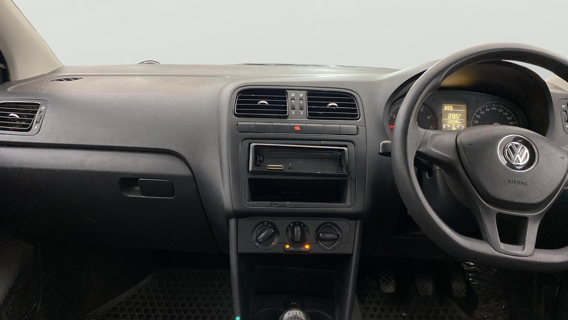 View 2015 Volkswagen Polo 1.2 Trendline Petrol Image 17 Used 2015 Volkswagen Polo 1.2 Trendline Petrol Image 17