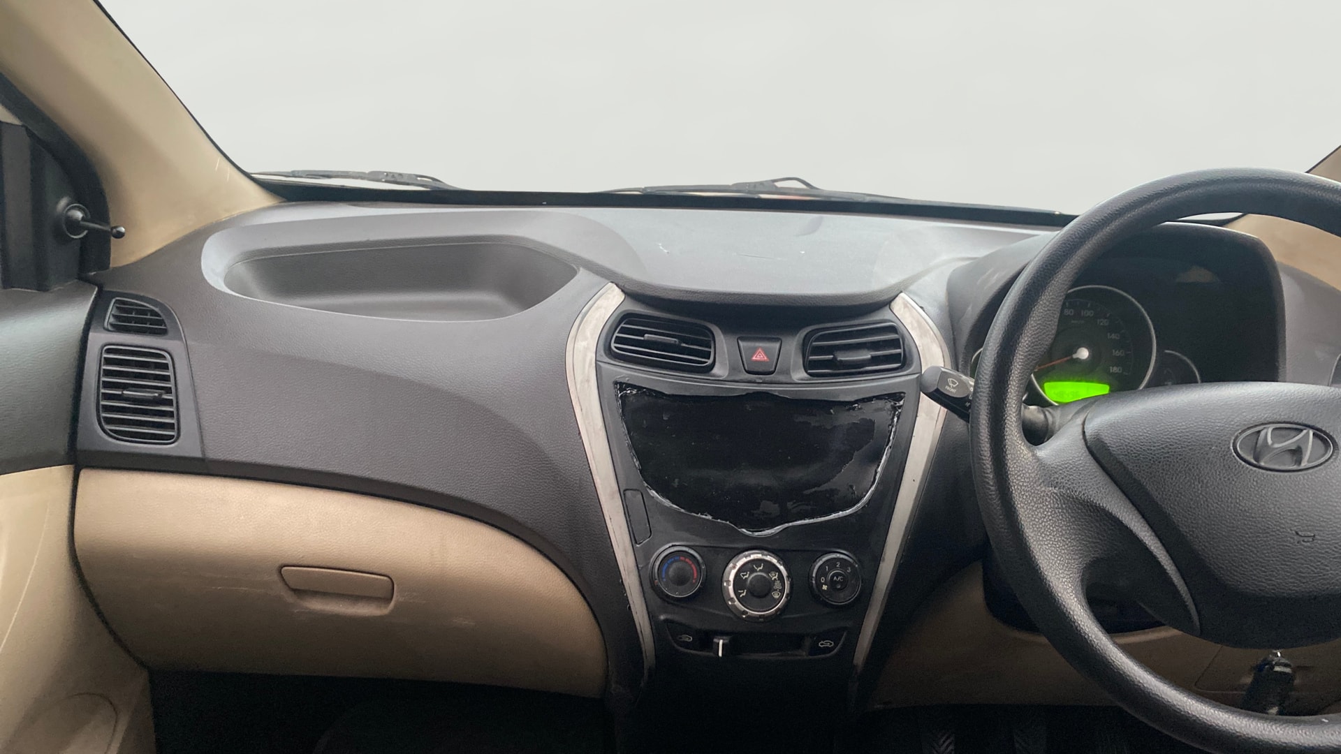 Used 2015 Hyundai EON Used 2015 Hyundai EON