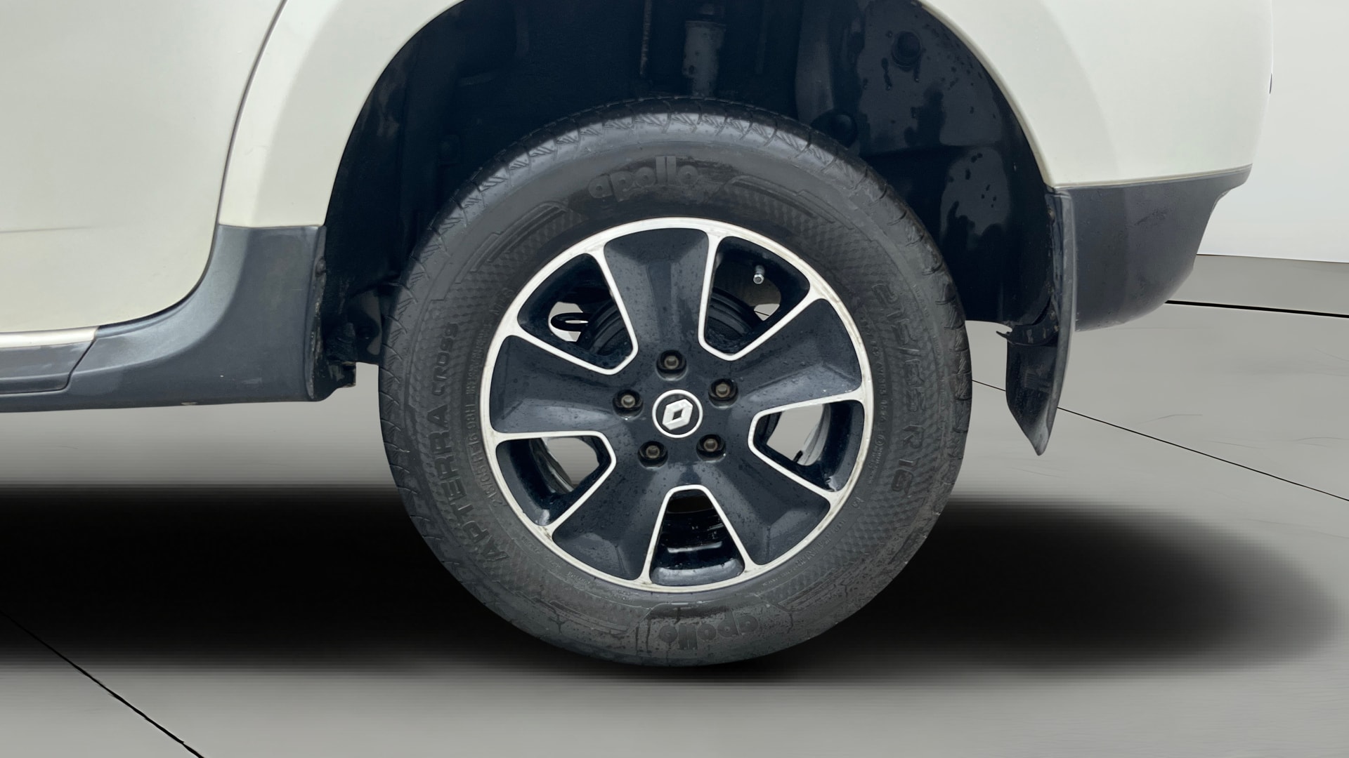 View 2019 Renault Duster Petrol RxS CVT Petrol Image 11 Used 2019 Renault Duster Petrol RxS CVT Petrol Image 11