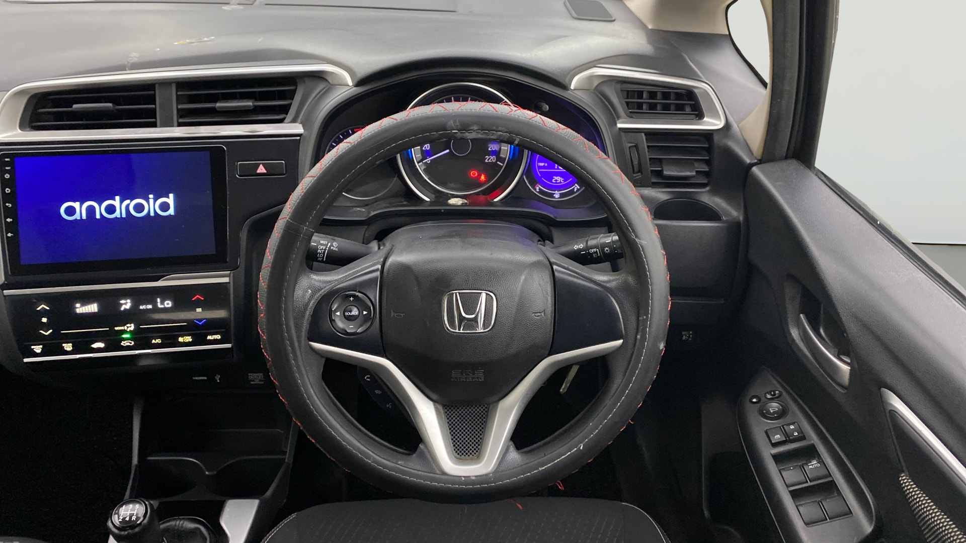 View 2018 Honda WR-V S MT Diesel Edge Edition Image 12 Used 2018 Honda WR-V S MT Diesel Edge Edition Image 12