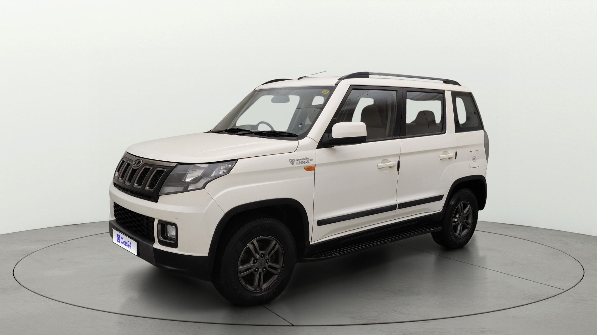 View 2020 Mahindra TUV300 T10 100HP Image 35 Used 2020 Mahindra TUV300 T10 100HP Image 35