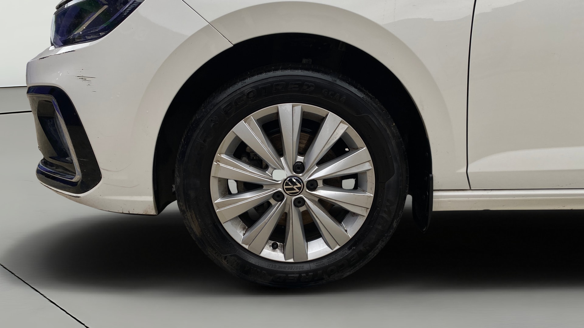View 2025 Volkswagen Virtus Highline Plus 1.0 TSI MT Image 37 Used 2025 Volkswagen Virtus Highline Plus 1.0 TSI MT Image 37