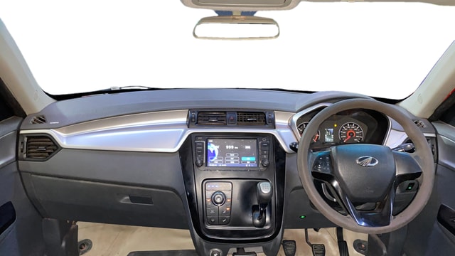 View Mahindra KUV100 Image 15 Used Mahindra KUV100 Image 15