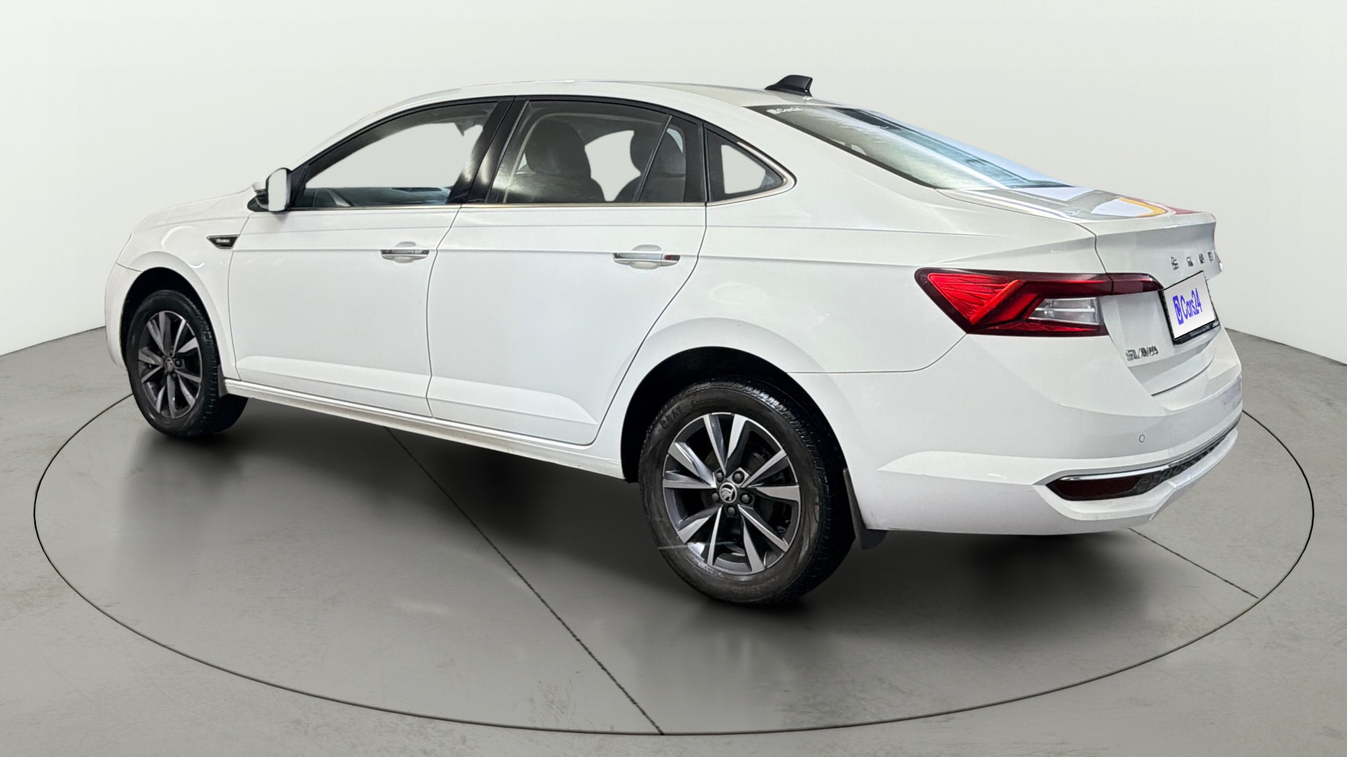 View 2023 Skoda Slavia Style 1.0 TSI AT Image 2 Used 2023 Skoda Slavia Style 1.0 TSI AT Image 2