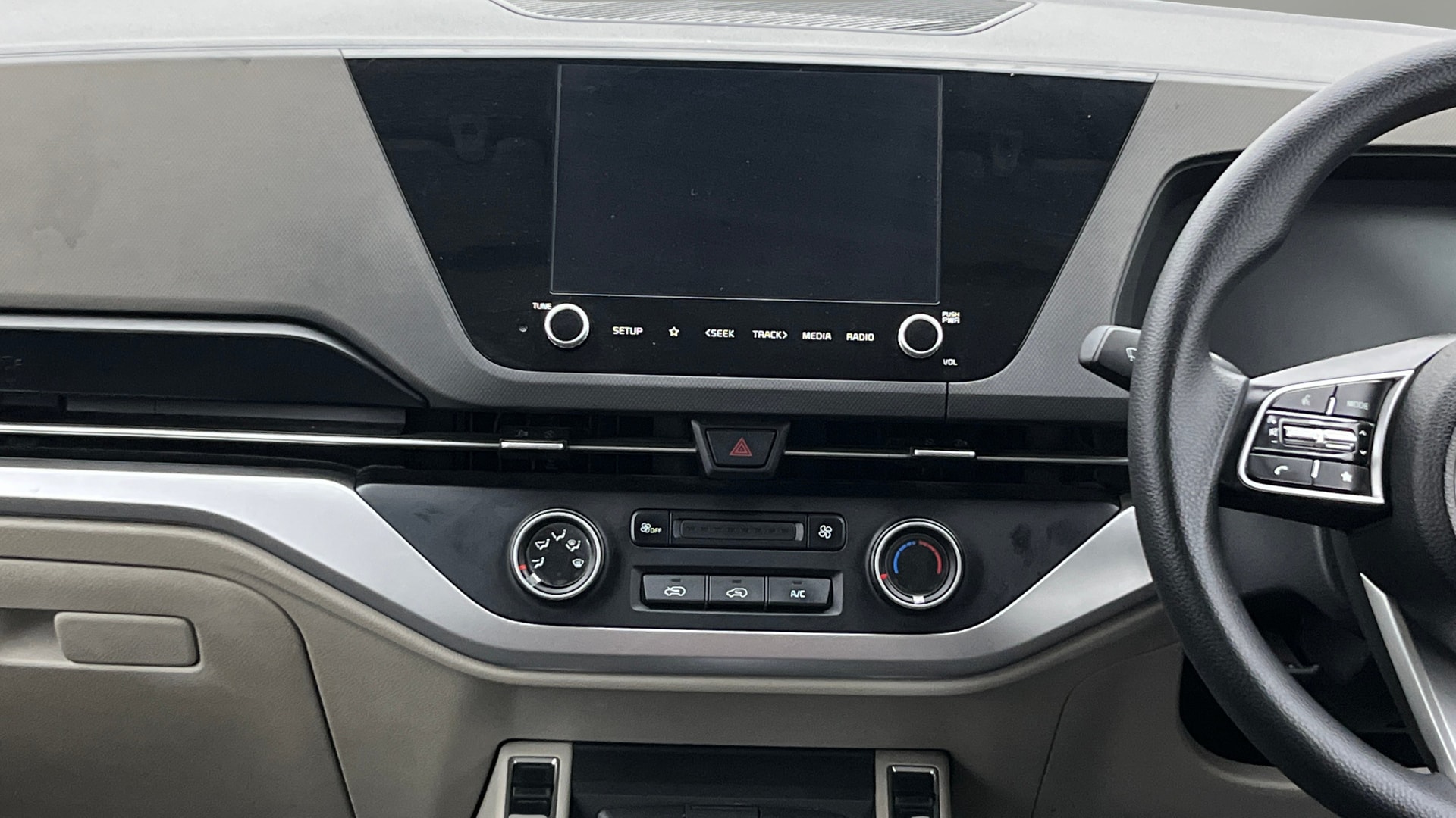 Used 2022 Kia Carens Used 2022 Kia Carens