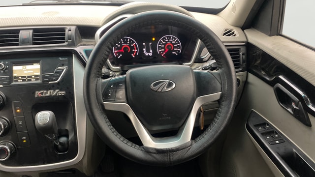 View Mahindra KUV100 Image 20 Used Mahindra KUV100 Image 20