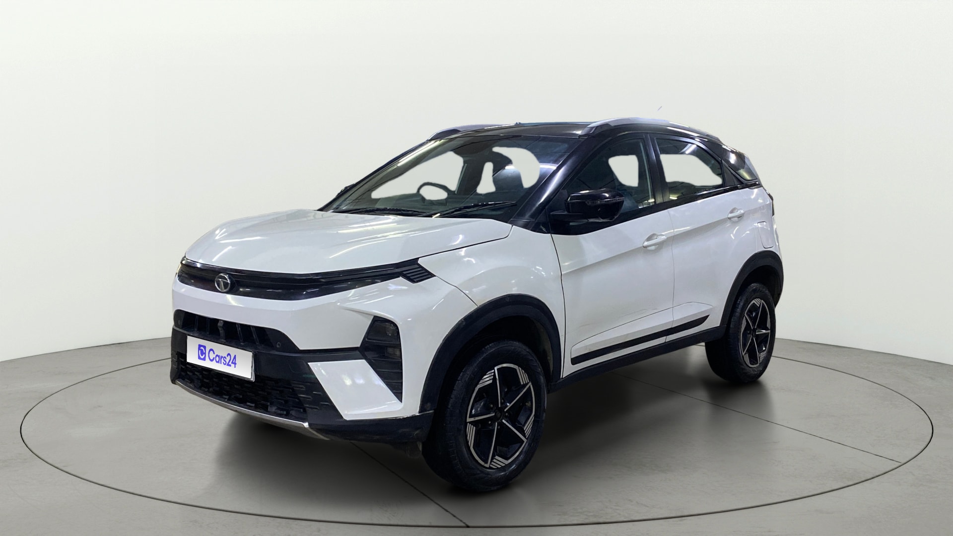 View 2023 Tata Nexon Revotron XE Image 22 Used 2023 Tata Nexon Revotron XE Image 22