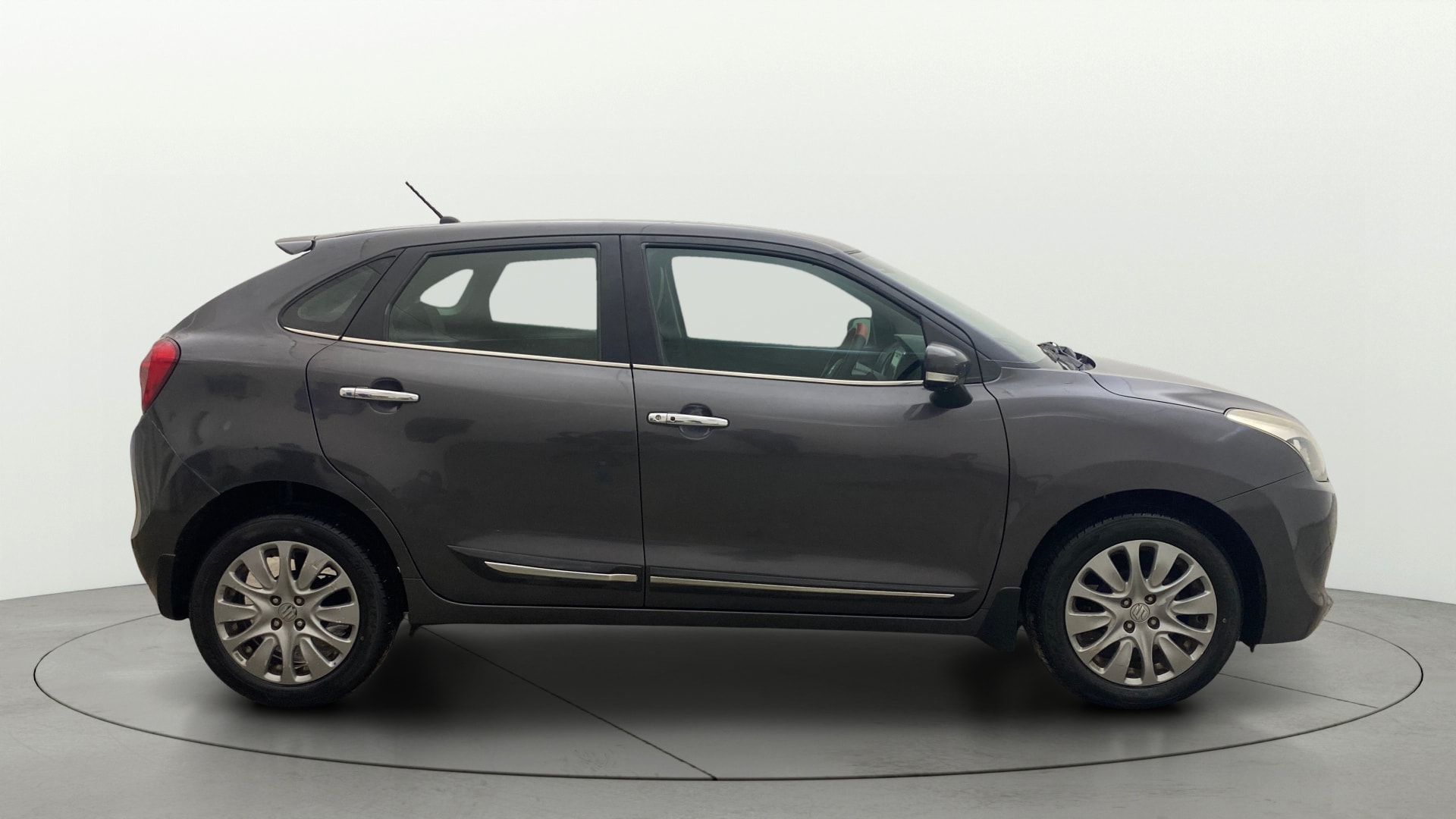 View 2018 Maruti Suzuki 1000 Base Variant Image 9 Used 2018 Maruti Suzuki 1000 Base Variant Image 9