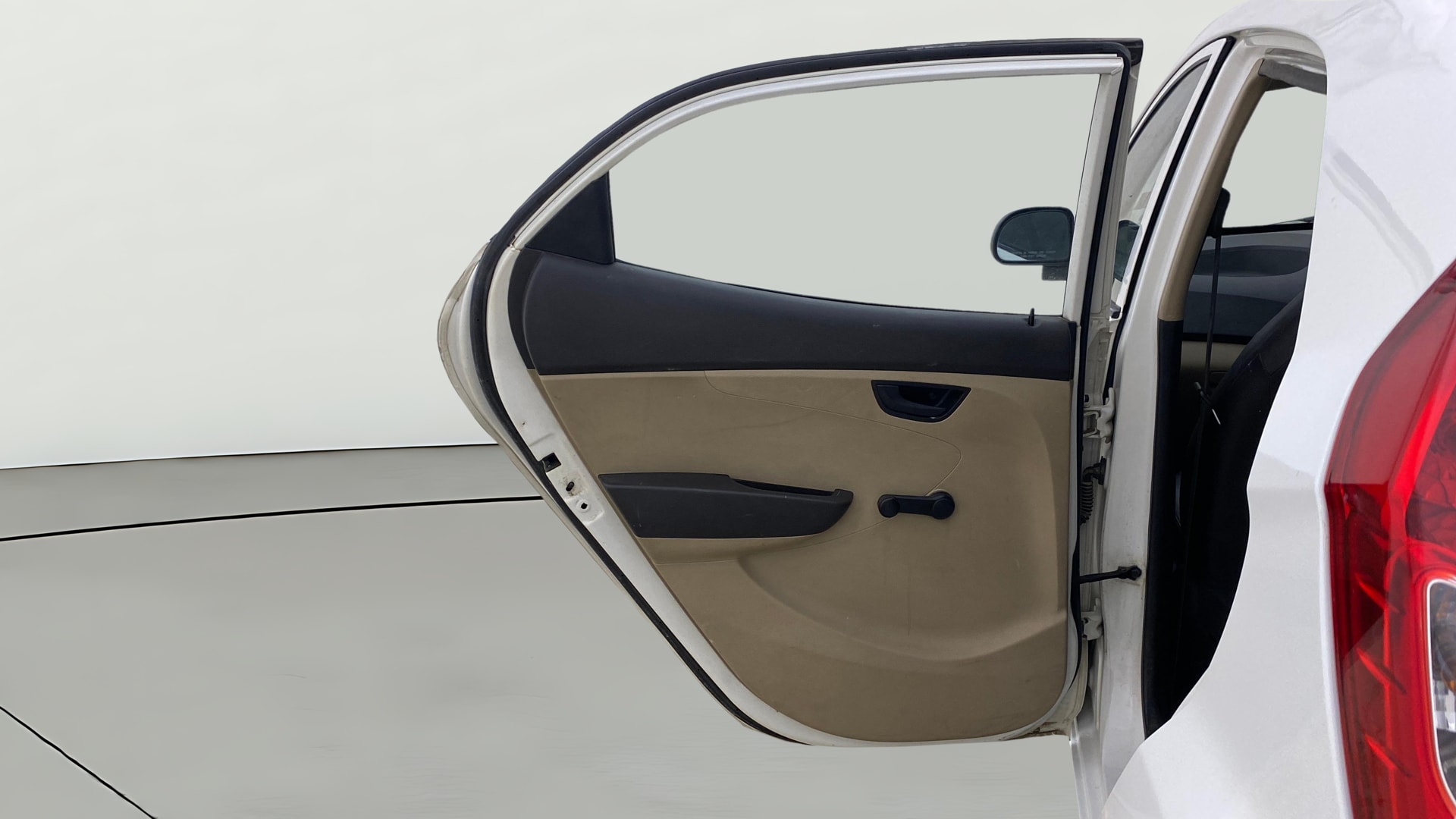 View 2014 Hyundai EON Era Plus Image 22 Used 2014 Hyundai EON Era Plus Image 22