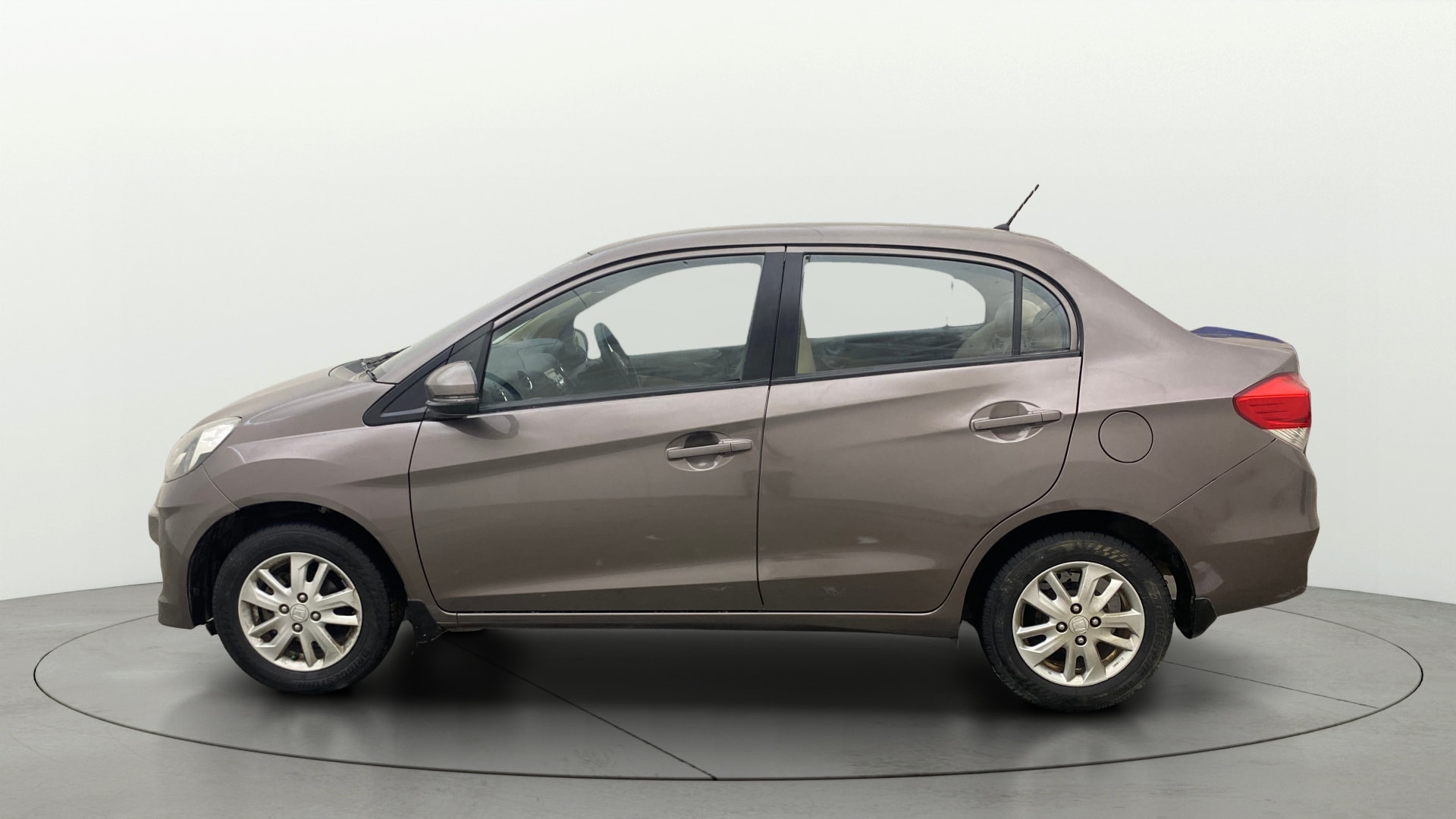 View 2015 Honda Amaze E MT Petrol BS IV Image 5 Used 2015 Honda Amaze E MT Petrol BS IV Image 5