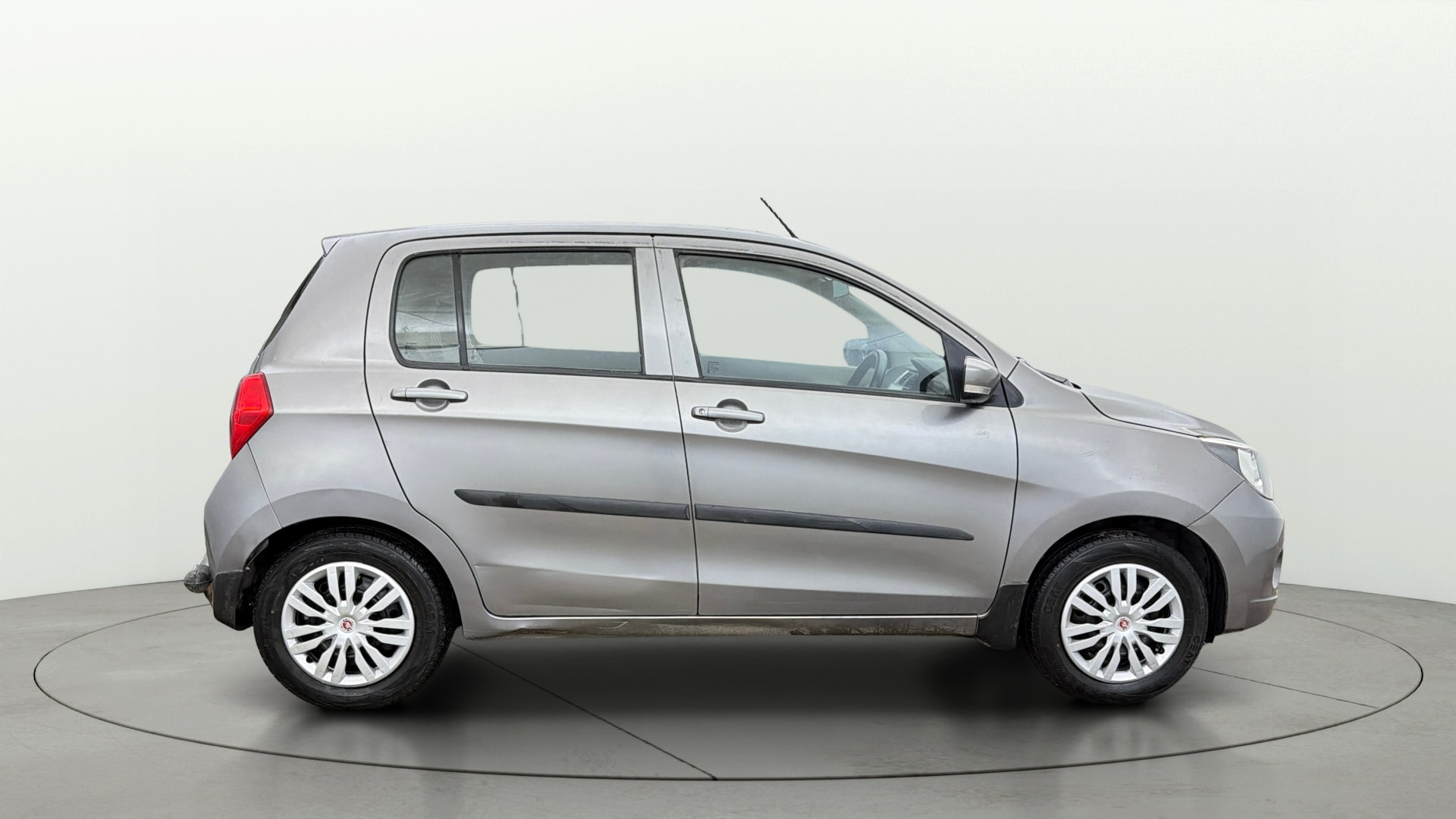 View 2017 Maruti Suzuki 1000 Base Variant Image 8 Used 2017 Maruti Suzuki 1000 Base Variant Image 8