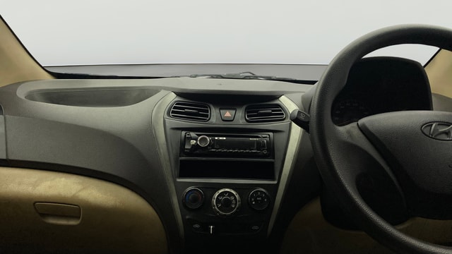 View Hyundai EON Image 30 Used Hyundai EON Image 30