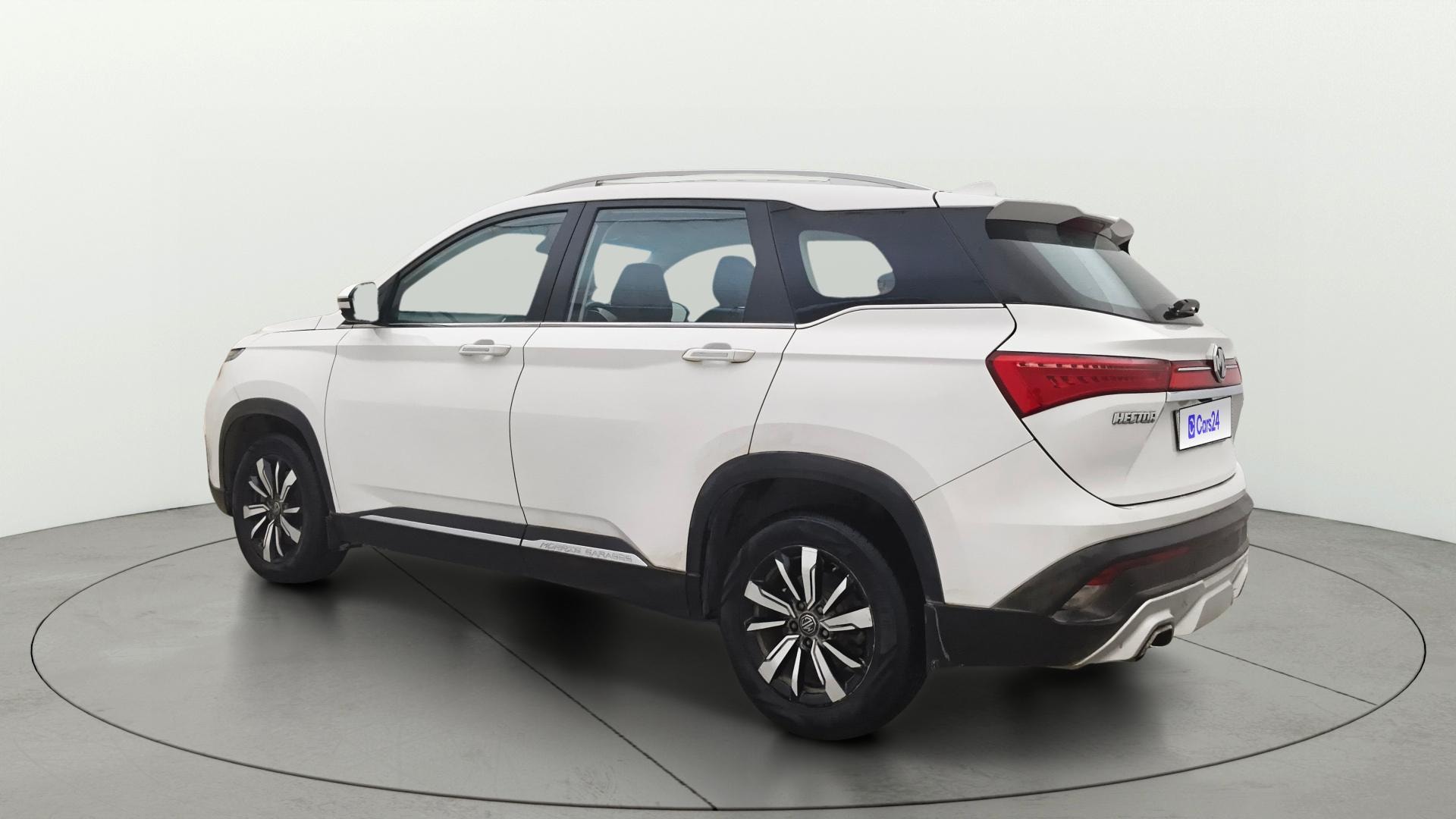 View 2020 MG Hector Sharp Diesel Image 2 Used 2020 MG Hector Sharp Diesel Image 2