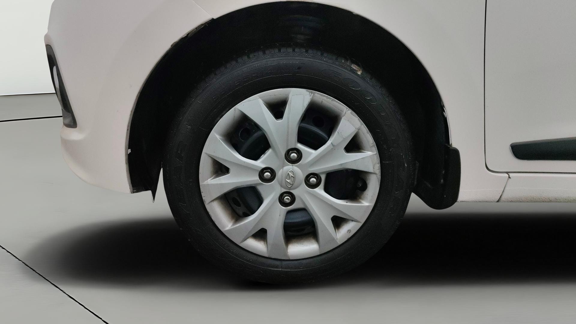 Used 2016 Hyundai Grand i10 Used 2016 Hyundai Grand i10
