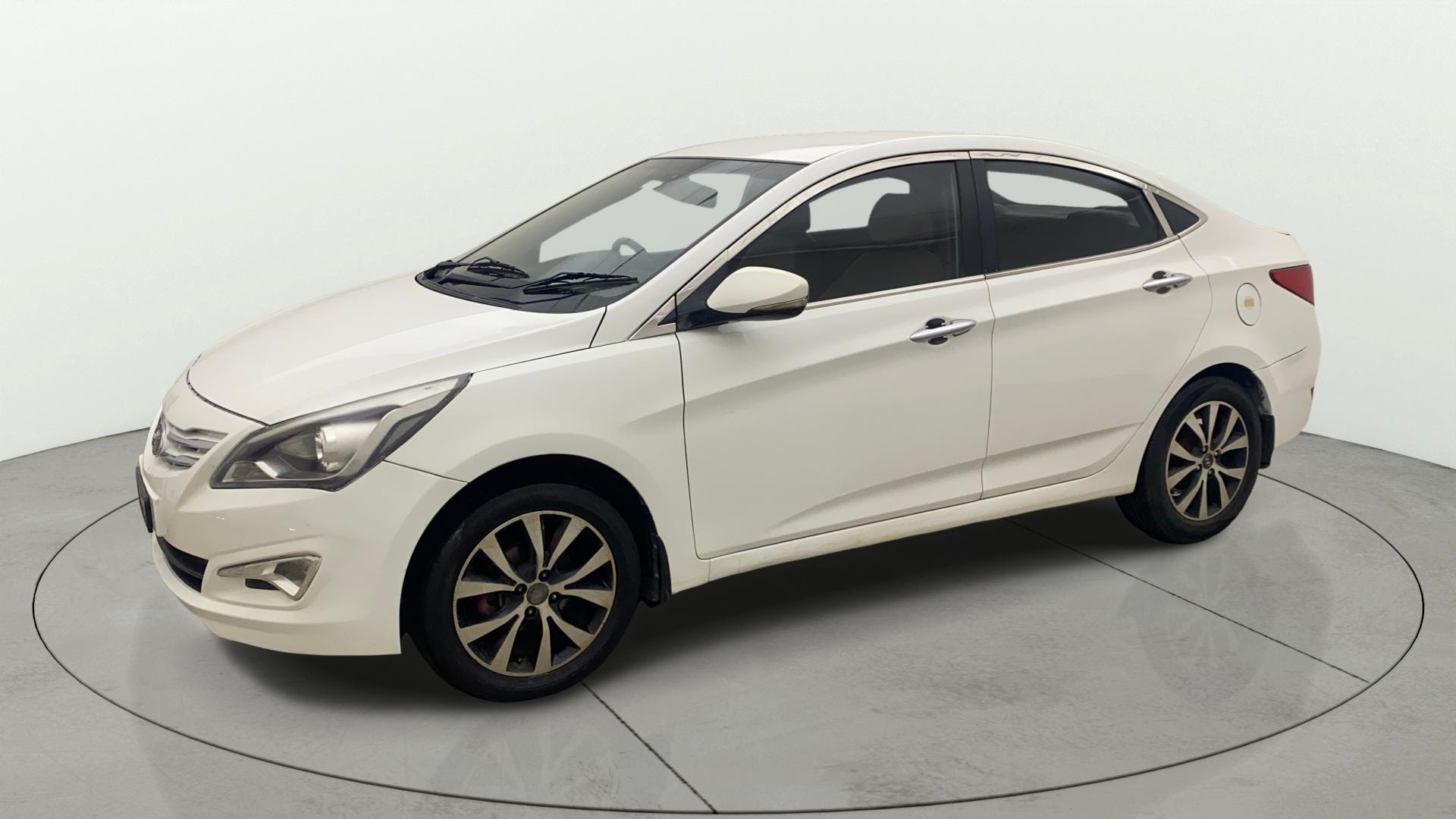 View 2016 Hyundai Verna 1.6 CRDi SX (O) Image 22 Used 2016 Hyundai Verna 1.6 CRDi SX (O) Image 22
