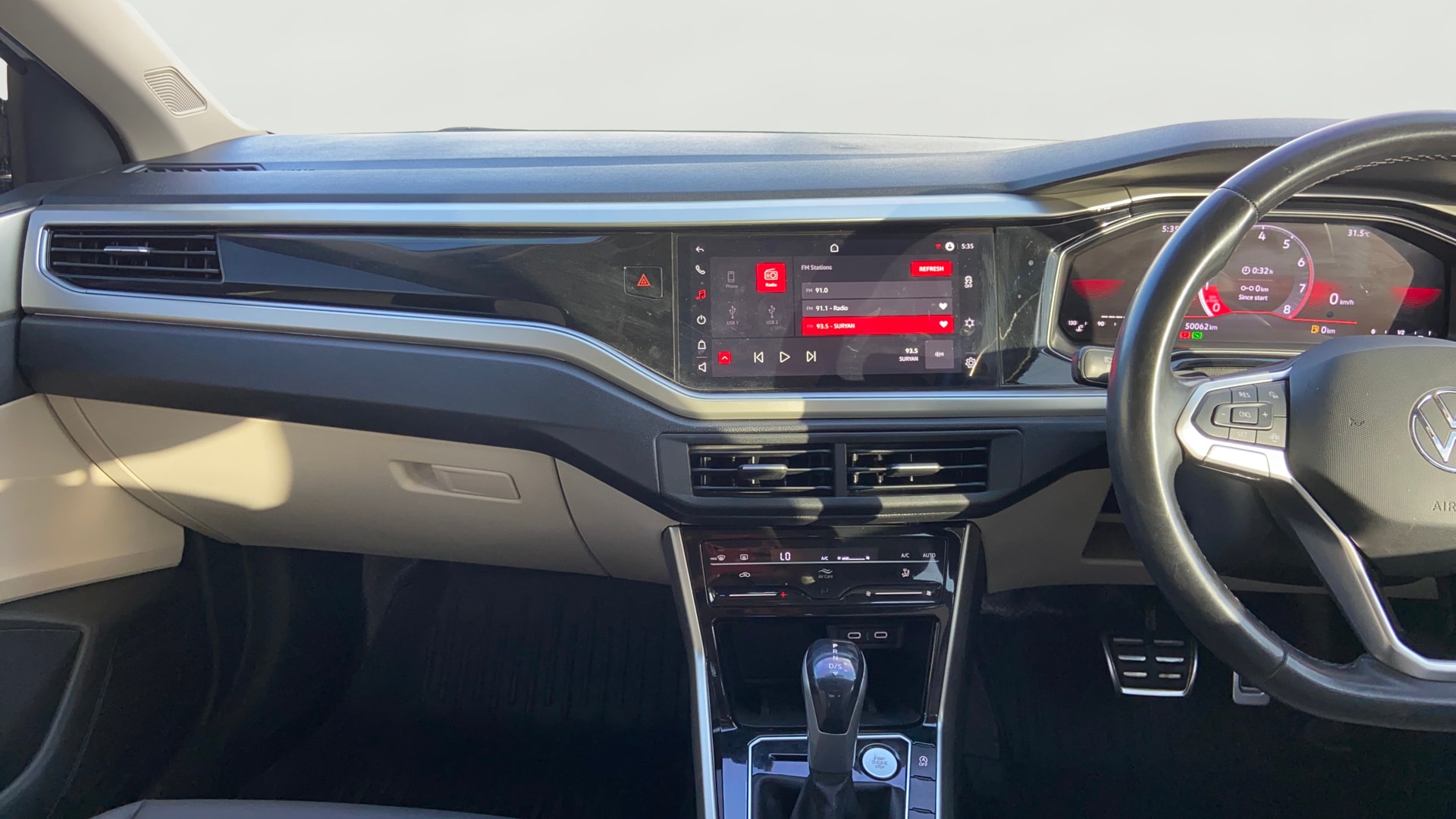 View 2022 Volkswagen Virtus Topline 1.0 TSI MT Image 18 Used 2022 Volkswagen Virtus Topline 1.0 TSI MT Image 18
