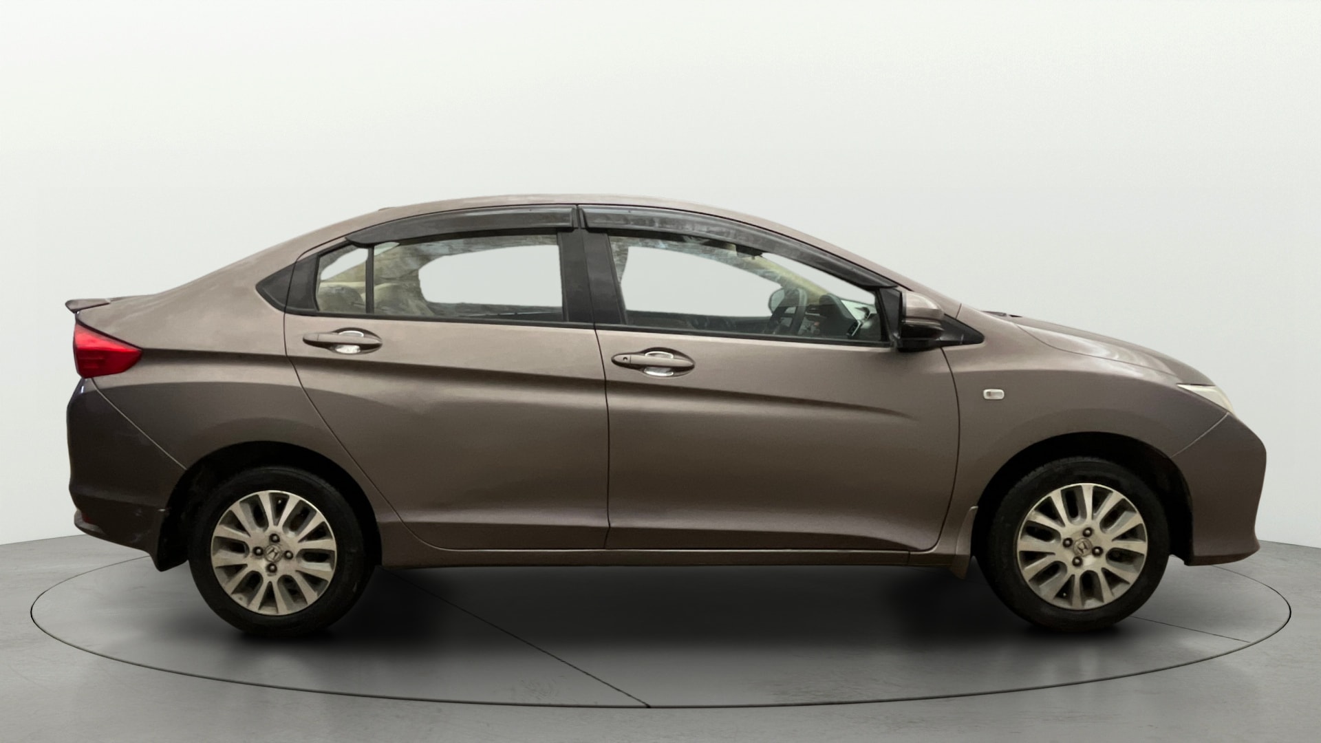 View 2014 Honda City ZX MT Diesel Anniversary Edition Image 26 Used 2014 Honda City ZX MT Diesel Anniversary Edition Image 26