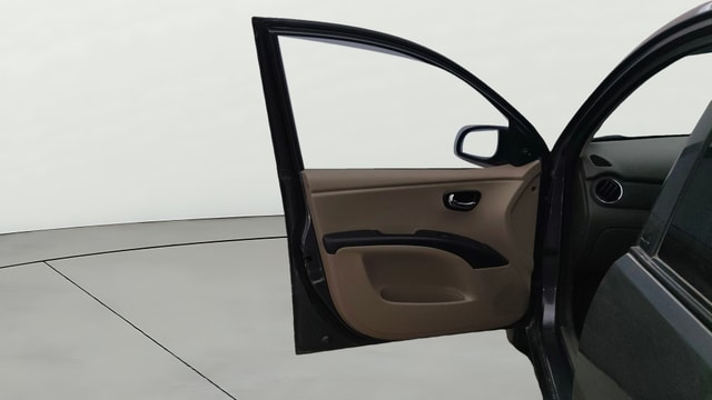 View Hyundai i10 Image 30 Used Hyundai i10 Image 30