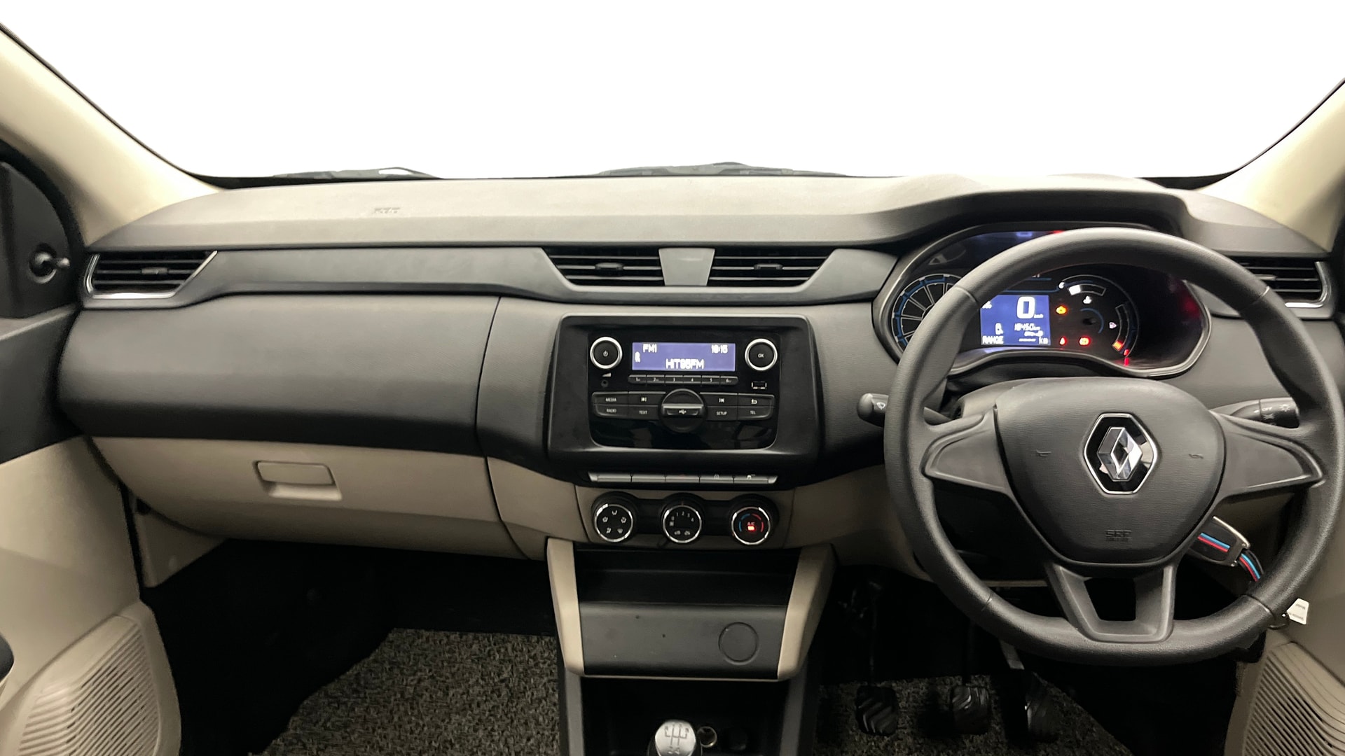 View 2024 Renault Triber RXE Image 29 Used 2024 Renault Triber RXE Image 29