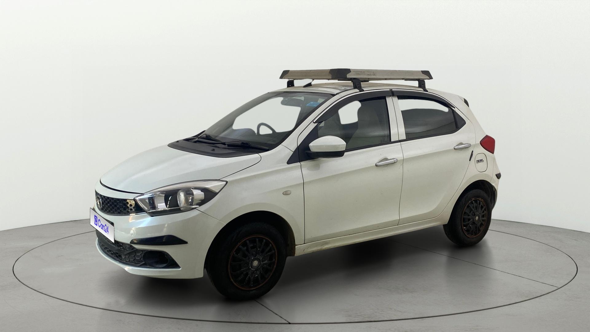 View 2018 Tata Tiago Revotorq XB Image 35 Used 2018 Tata Tiago Revotorq XB Image 35