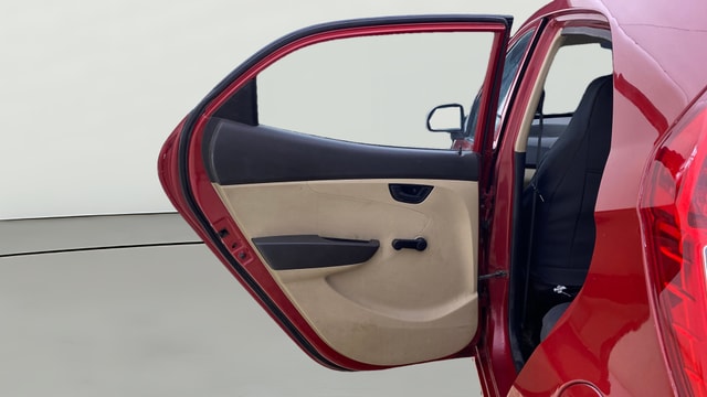 View Hyundai EON Image 22 Used Hyundai EON Image 22