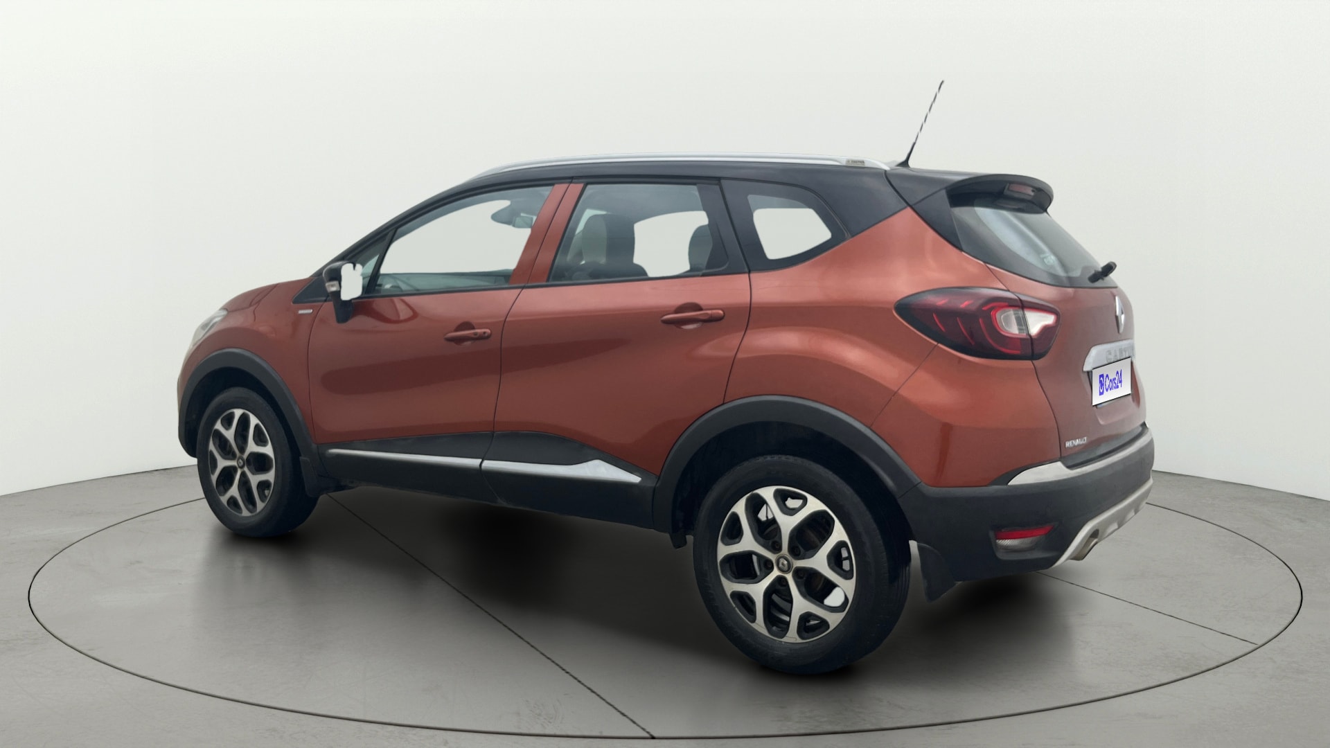View 2017 Renault Captur Platine Mono Diesel Image 2 Used 2017 Renault Captur Platine Mono Diesel Image 2
