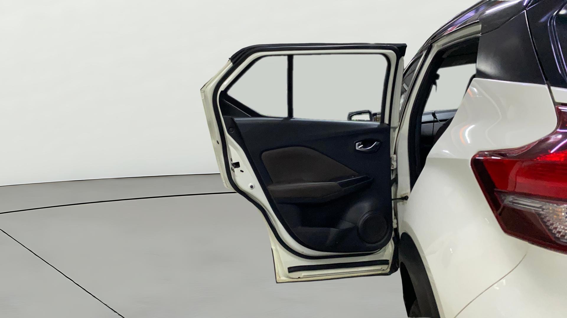 View 2021 Nissan Kicks XV Petrol BS IV Image 15 Used 2021 Nissan Kicks XV Petrol BS IV Image 15