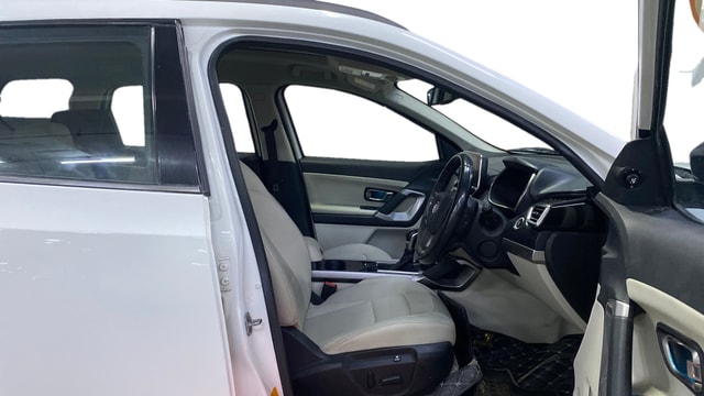 View Tata Safari Image 19 Used Tata Safari Image 19