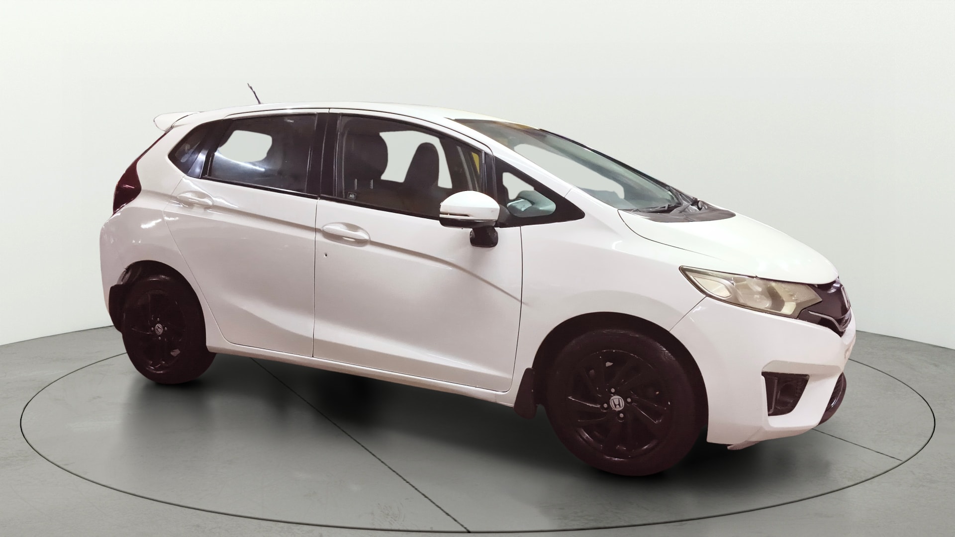 View 2016 Honda Jazz E MT Diesel Image 36 Used 2016 Honda Jazz E MT Diesel Image 36