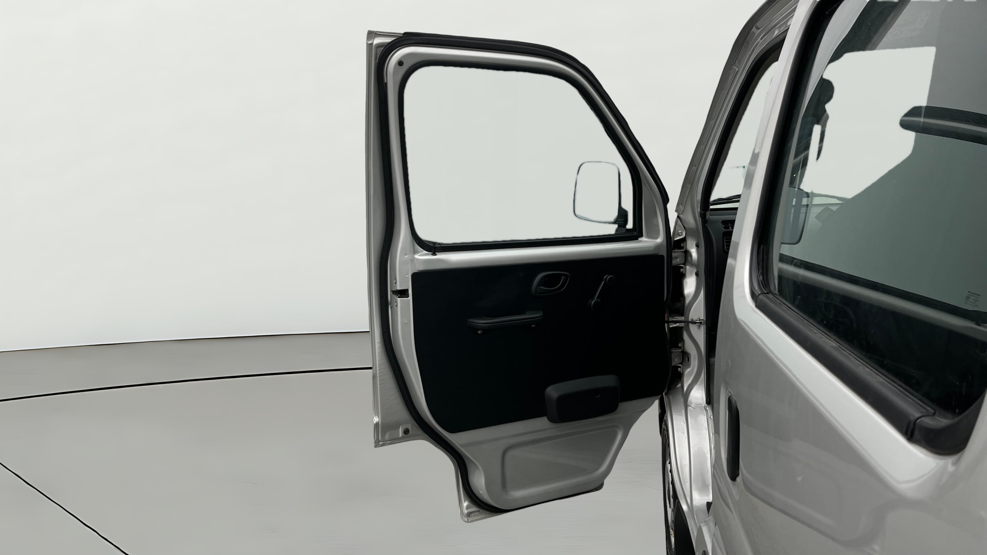 View 2025 Maruti Suzuki 1000 Base Variant Image 35 Used 2025 Maruti Suzuki 1000 Base Variant Image 35