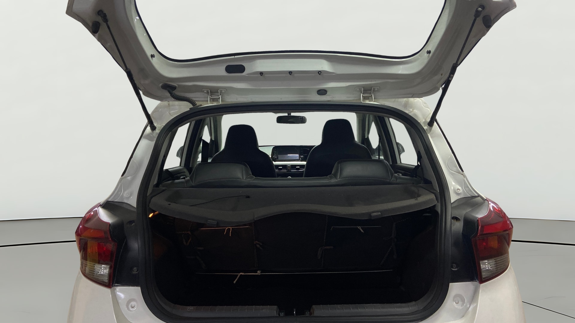 View 2023 Hyundai Grand i10 Nios Sportz Petrol Image 37 Used 2023 Hyundai Grand i10 Nios Sportz Petrol Image 37