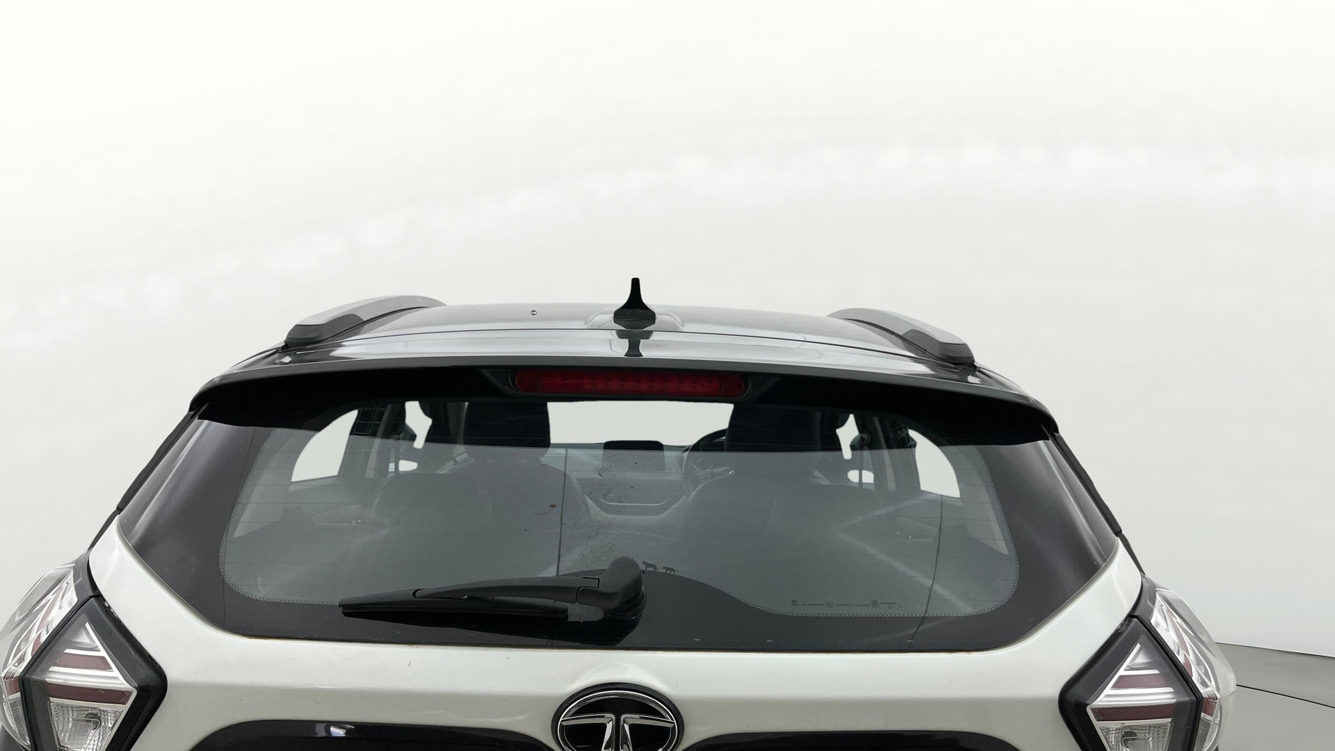 View 2022 Tata Nexon Revotron XE Image 4 Used 2022 Tata Nexon Revotron XE Image 4