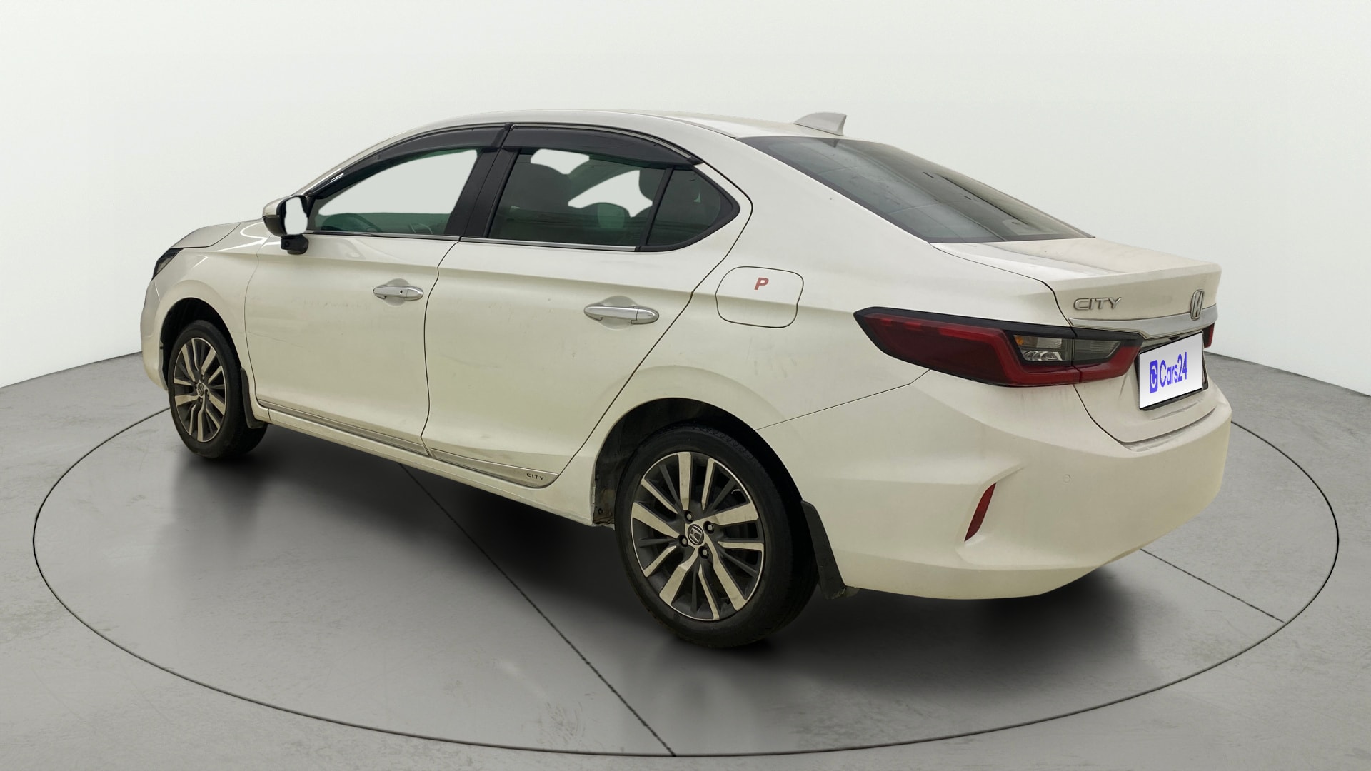 View 2022 Honda City ZX CVT Image 2 Used 2022 Honda City ZX CVT Image 2