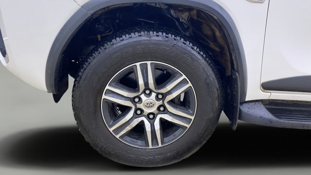 View Toyota Fortuner Image 36 Used Toyota Fortuner Image 36