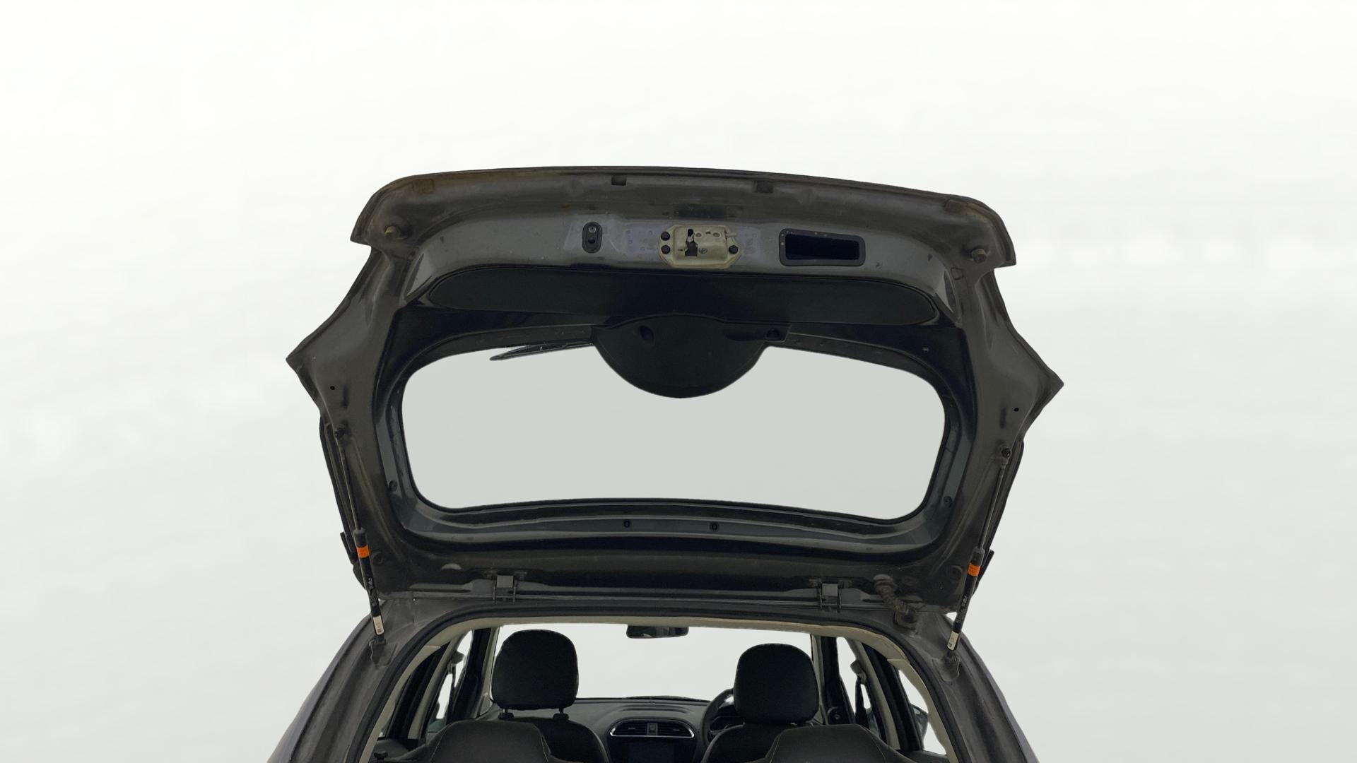 View 2023 Tata Tiago Revotorq XB Image 16 Used 2023 Tata Tiago Revotorq XB Image 16