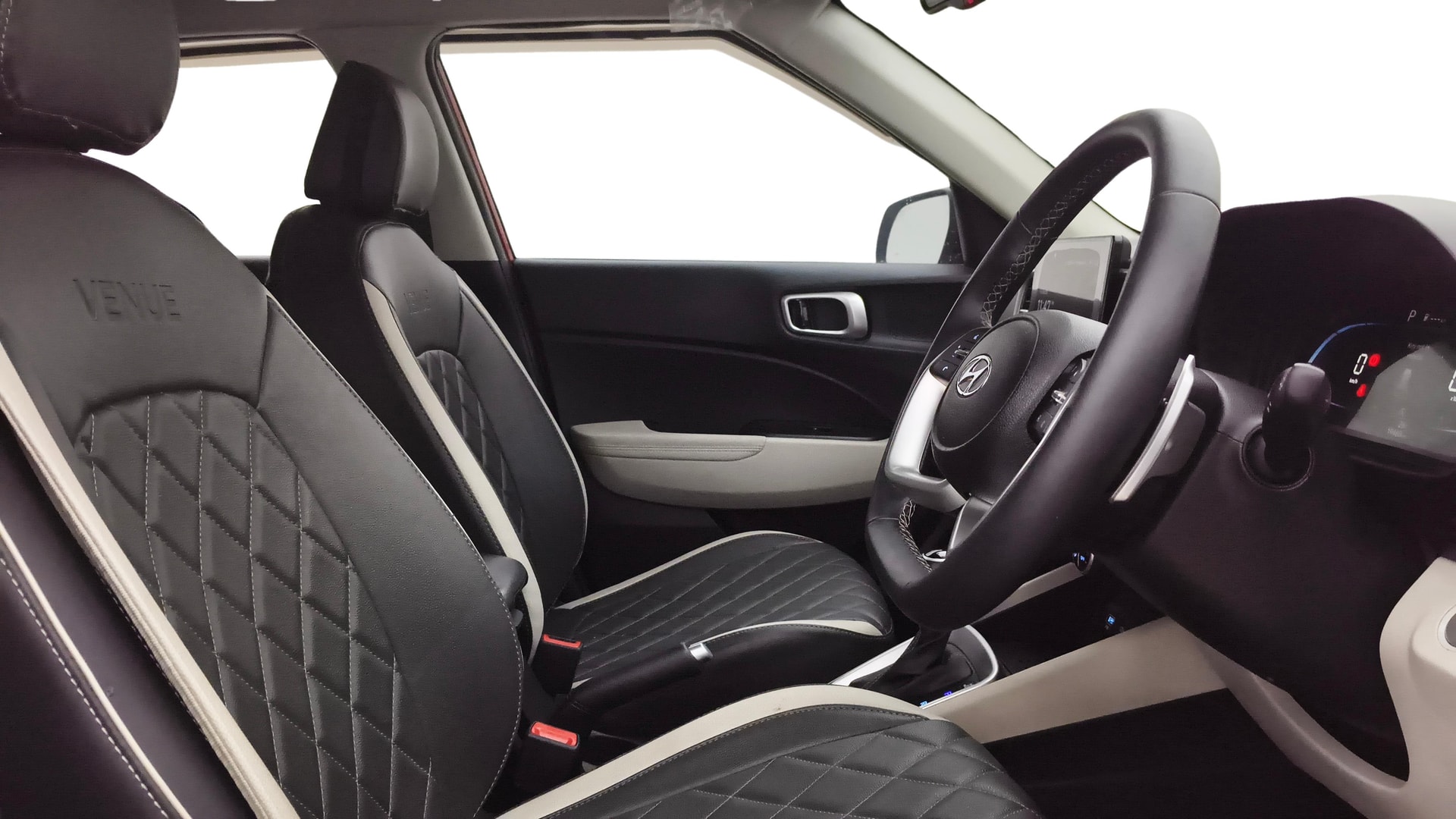 View 2023 Hyundai Venue SX (O) 1.0 Turbo Petrol DCT Image 28 Used 2023 Hyundai Venue SX (O) 1.0 Turbo Petrol DCT Image 28
