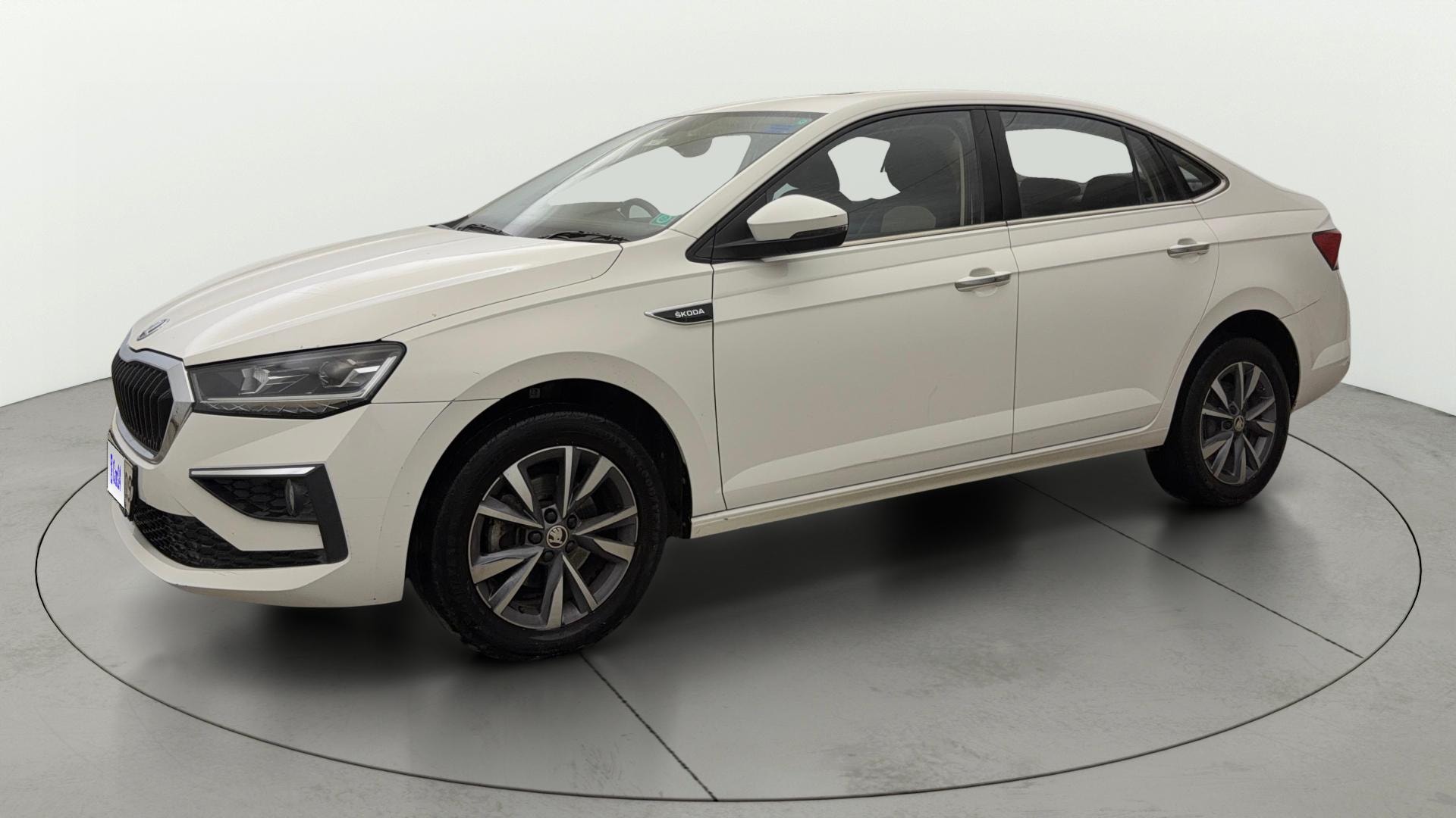 View 2022 Skoda Slavia Style 1.0 TSI MT Image 38 Used 2022 Skoda Slavia Style 1.0 TSI MT Image 38