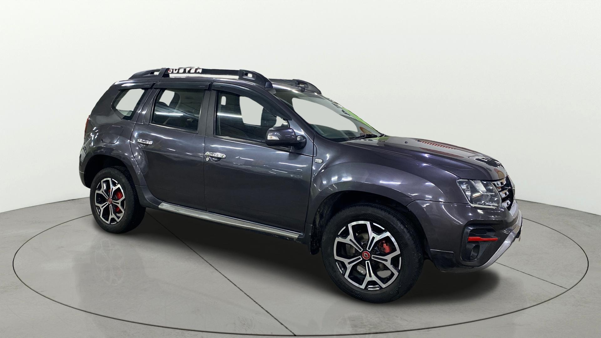 View 2021 Renault Duster 1.3L Turbo Petrol RXZ CVT Image 14 Used 2021 Renault Duster 1.3L Turbo Petrol RXZ CVT Image 14
