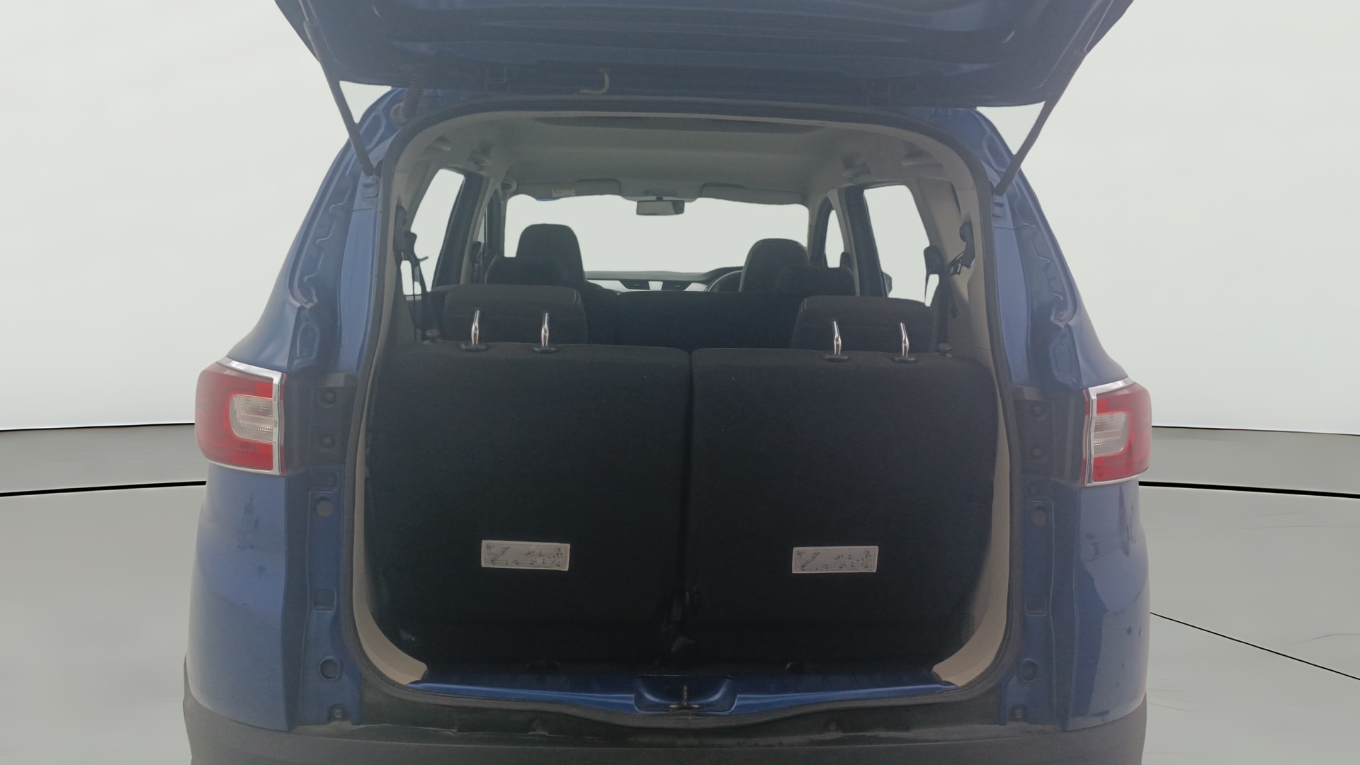 View 2019 Renault Triber RXZ Image 41 Used 2019 Renault Triber RXZ Image 41