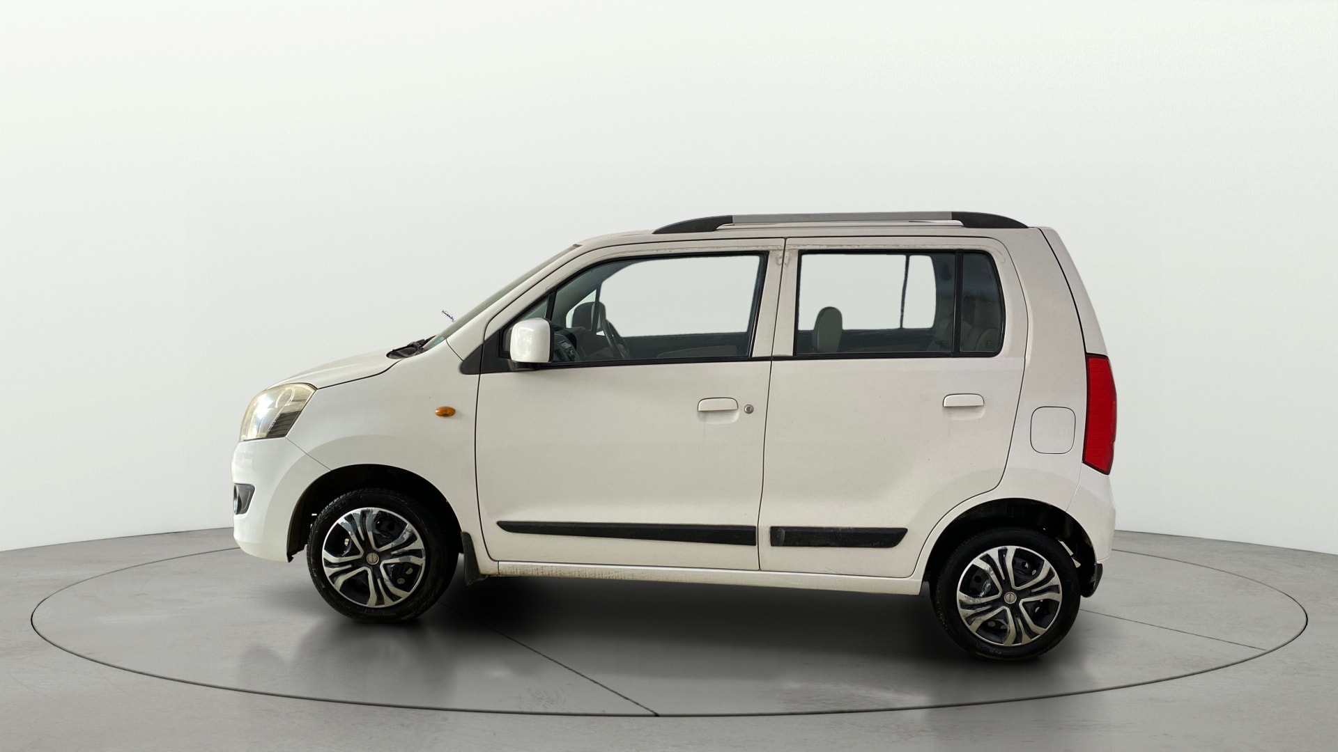 Used 2016 Maruti Suzuki 1000 Used 2016 Maruti Suzuki 1000