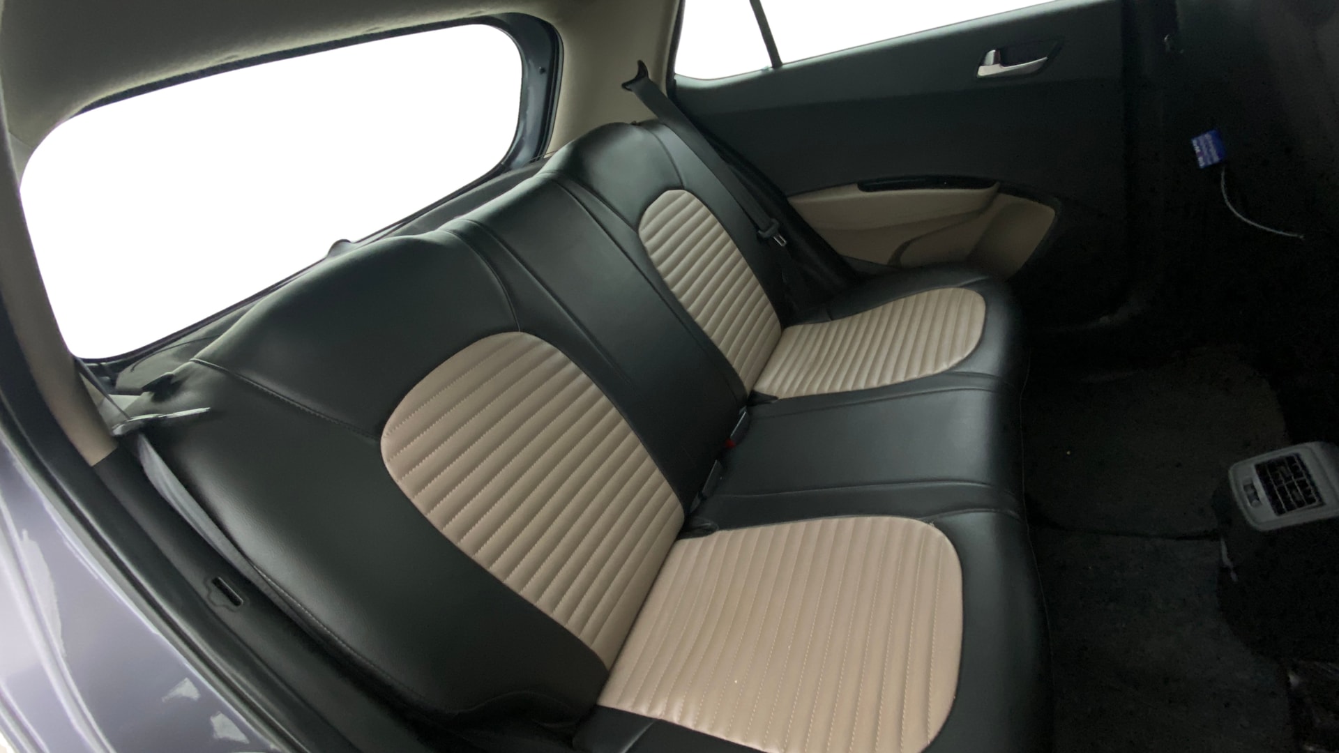 View 2019 Hyundai Grand i10 Sportz 1.2 Kappa Image 29 Used 2019 Hyundai Grand i10 Sportz 1.2 Kappa Image 29