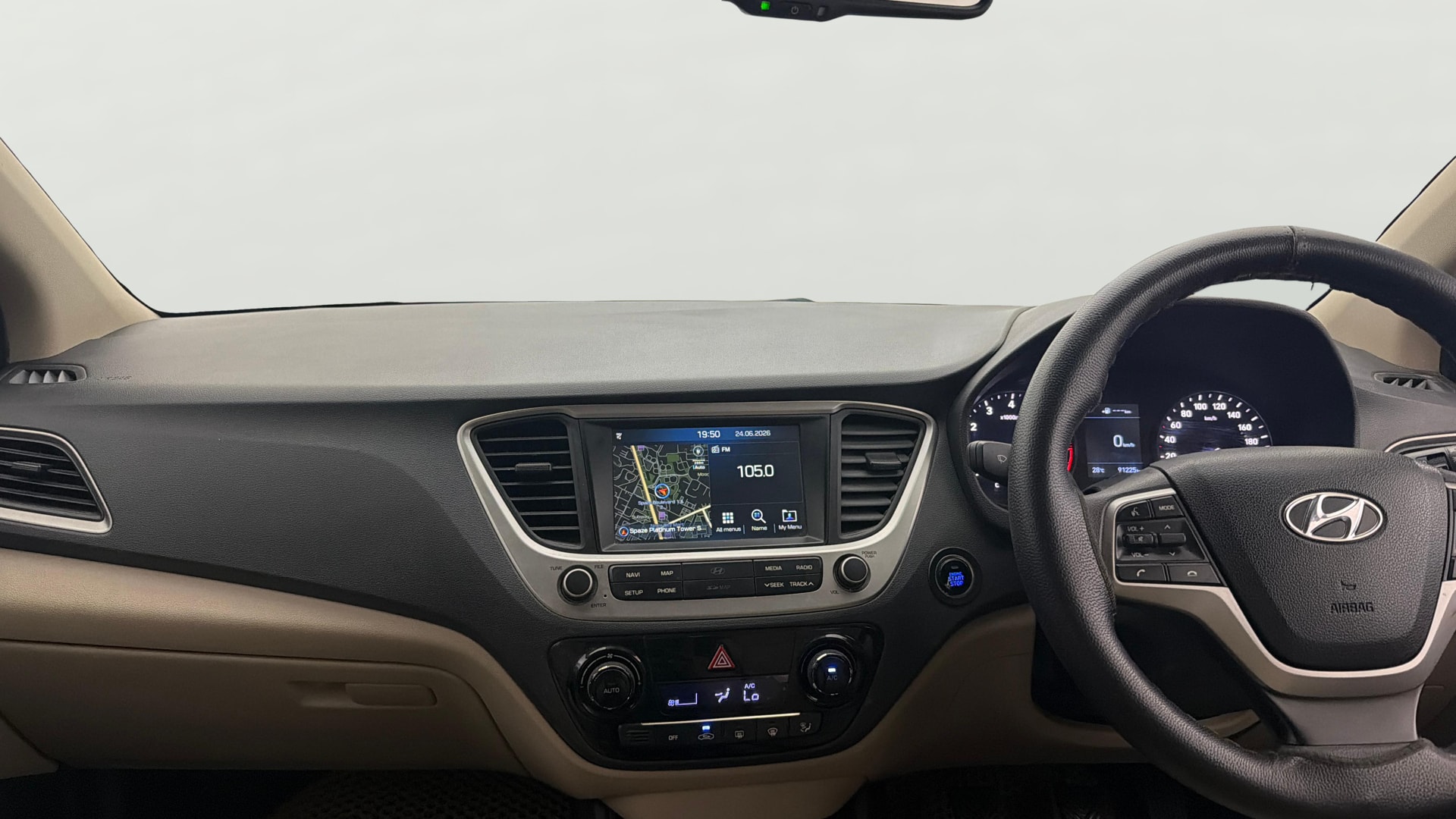 View 2019 Hyundai Verna 1.6 VTVT SX Image 18 Used 2019 Hyundai Verna 1.6 VTVT SX Image 18