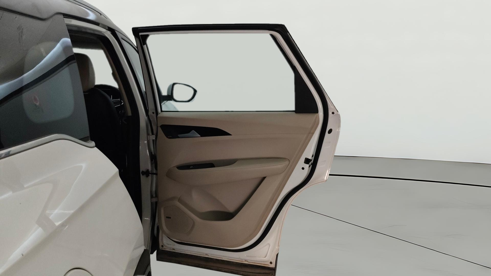 View 2021 MG Hector Sharp Diesel Image 8 Used 2021 MG Hector Sharp Diesel Image 8