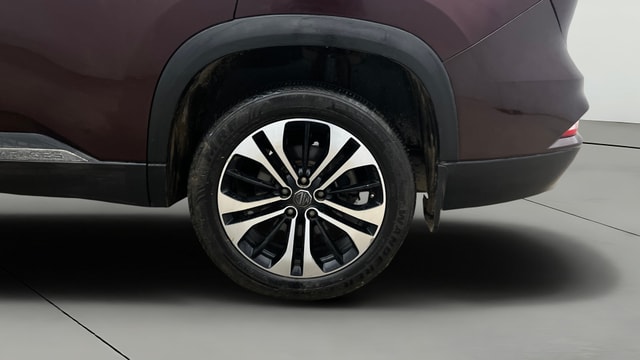 View MG Hector Plus Image 8 Used MG Hector Plus Image 8
